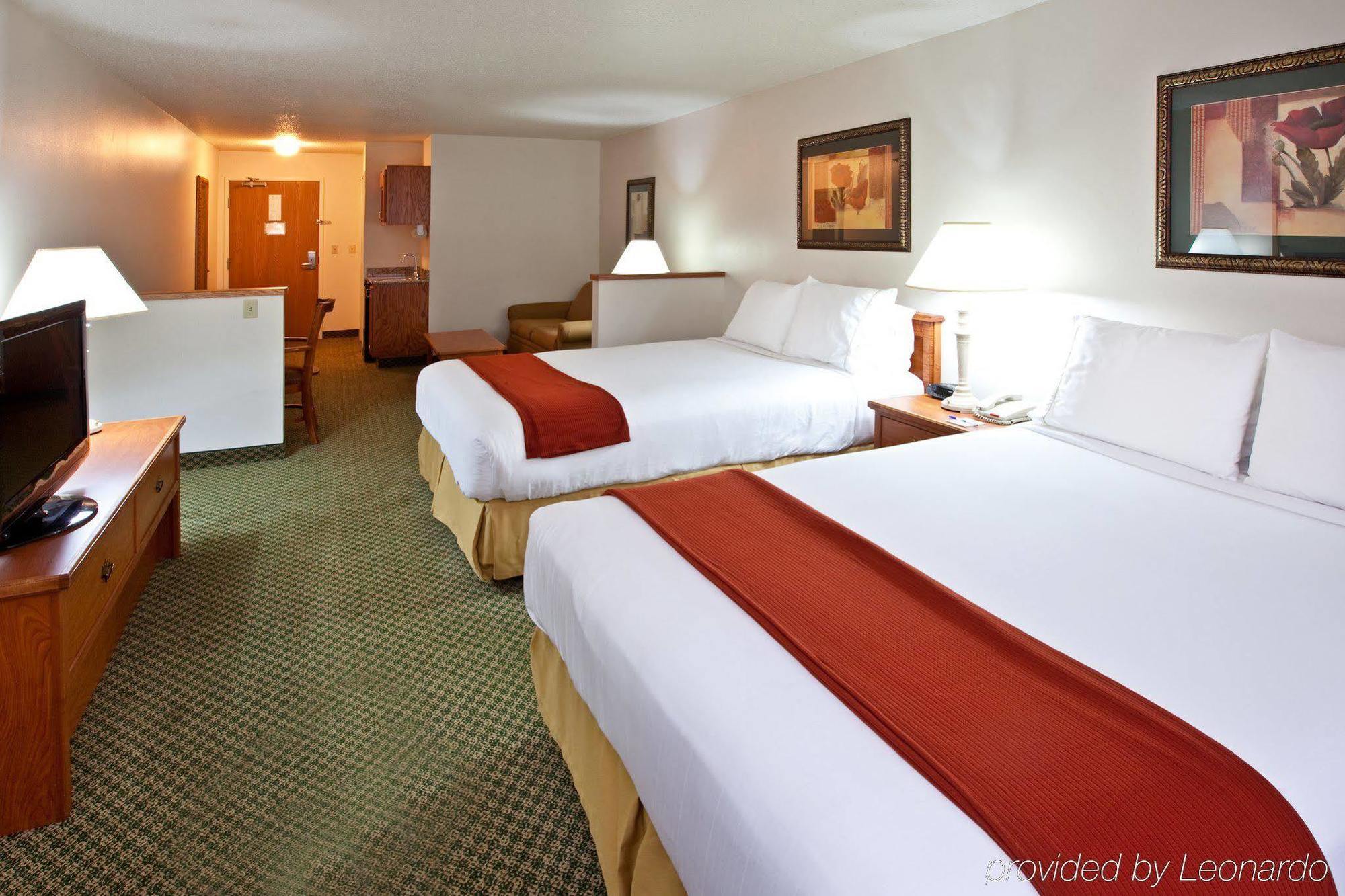 Holiday Inn Express & Suites Logan, An Ihg Hotel Cameră foto